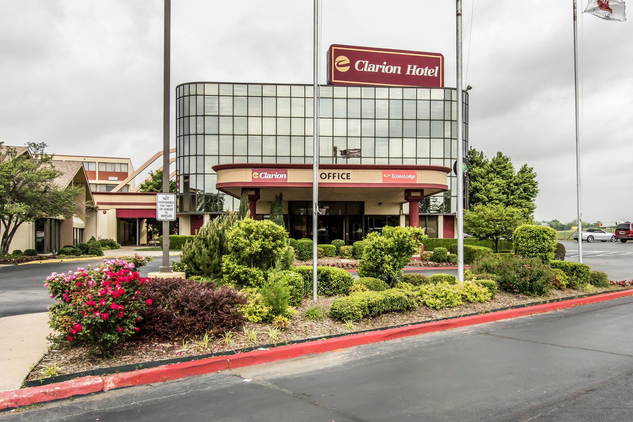 Clarion Hotel Broken Arrow - Tulsa Exterior photo